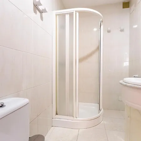 诺迪鲁斯酒店 2*