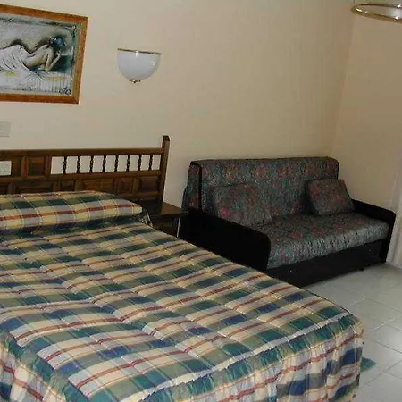 Nautilus Hotell Raxo